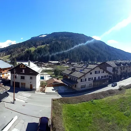Studio 4 Pers, Centre Village, Proche Commerces Et Pistes, Tv Incluse - Fr-1-241-29 Apartment