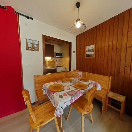 4 Pers, Centre Village, Proche Commerces Et Pistes, Tv Incluse - Fr-1-241-29 아파트 *