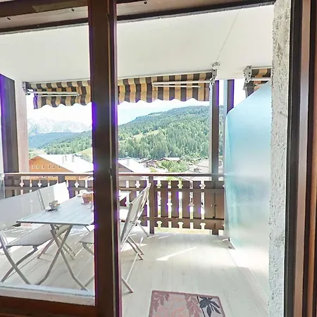 4 Pers, Centre Village, Proche Commerces Et Pistes, Tv Incluse - Fr-1-241-29 Le Grand-Bornand