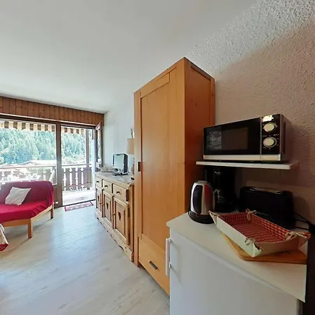 4 Pers, Centre Village, Proche Commerces Et Pistes, Tv Incluse - Fr-1-241-29 * Le Grand-Bornand